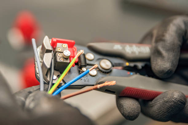 Best Commercial Electrician Services  in Bartonvle, IL